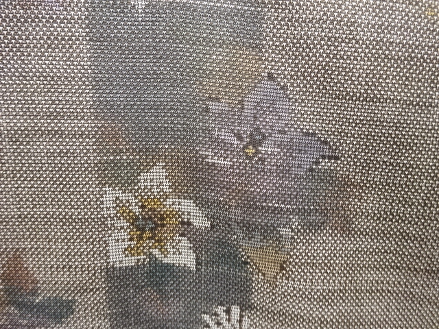  未使用品　草花模様織出し本場泥大島紬着物（9マルキ）